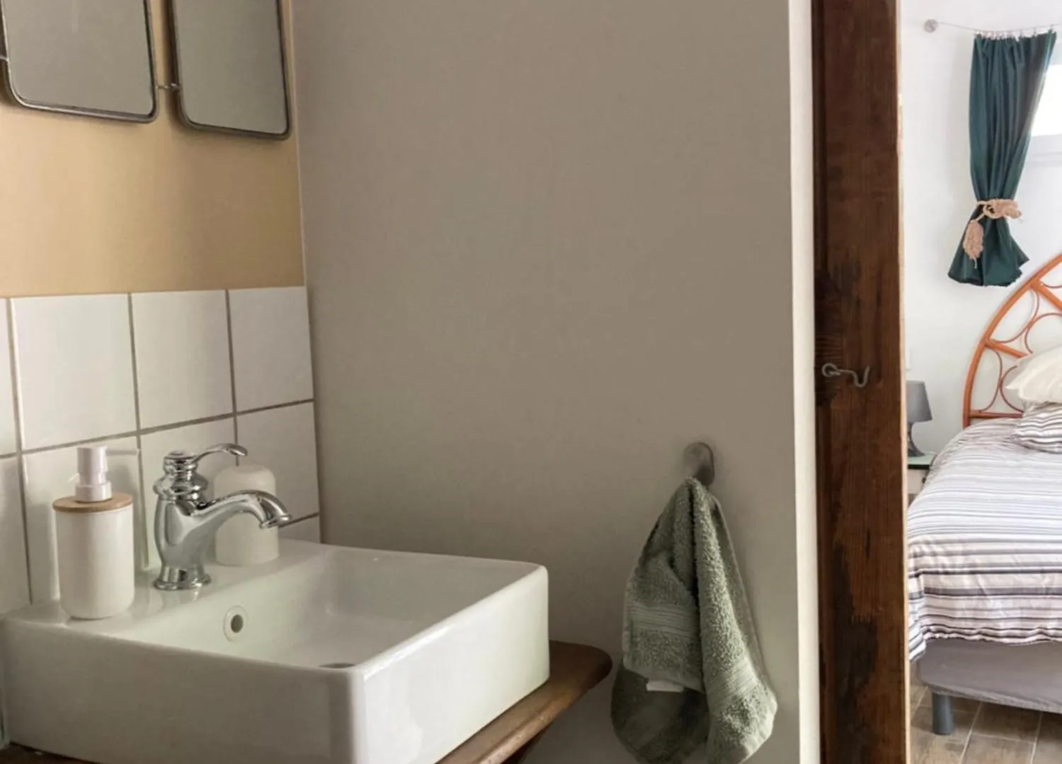 Maison D Hotes La Villa Madeleine Sanary-sur-Mer Bed & Breakfast